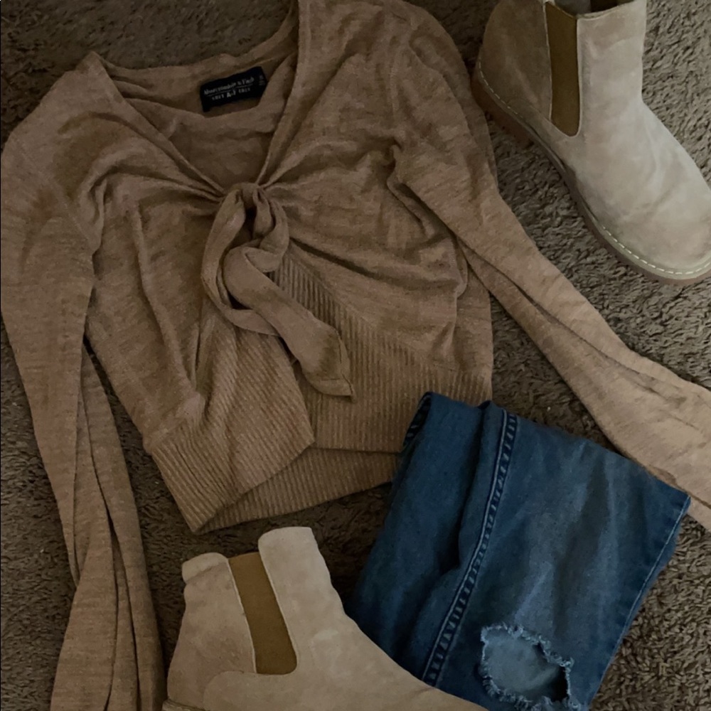 Abercrombie tie top!!!